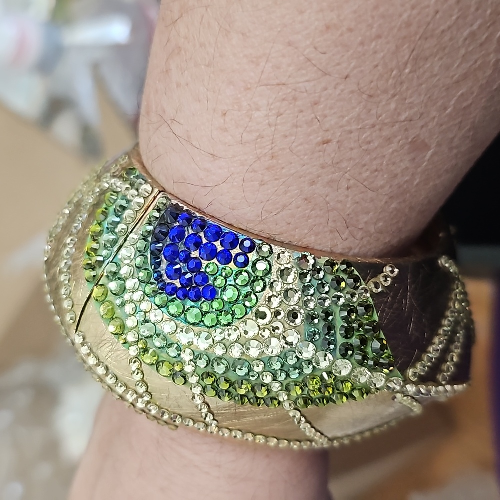 Stunning Gold Rhinestone Peacock Bracelet - Picture 5 of 5